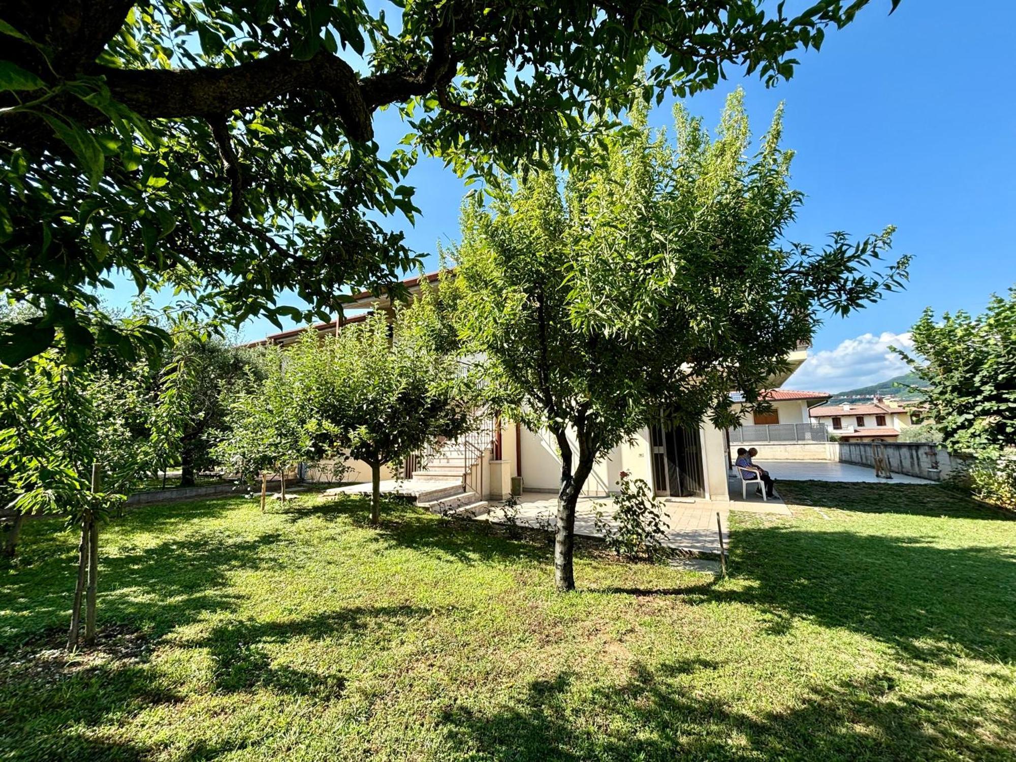Casa Aurelio 2 Min Dall'Ospedale Negrar Esterno foto